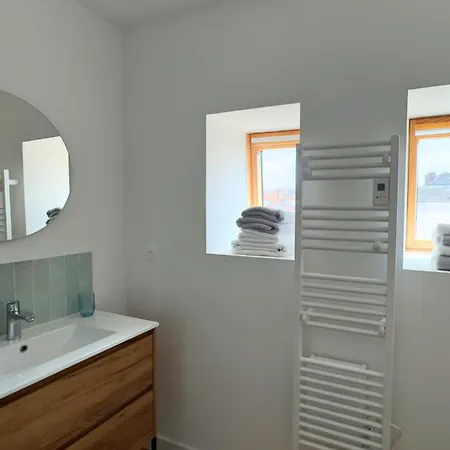 Appartement Harmonie - Premium, Central, 2 Chambres&parking Gratuit *